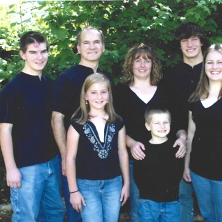 Family picture at Grandma Billie's house, 2005